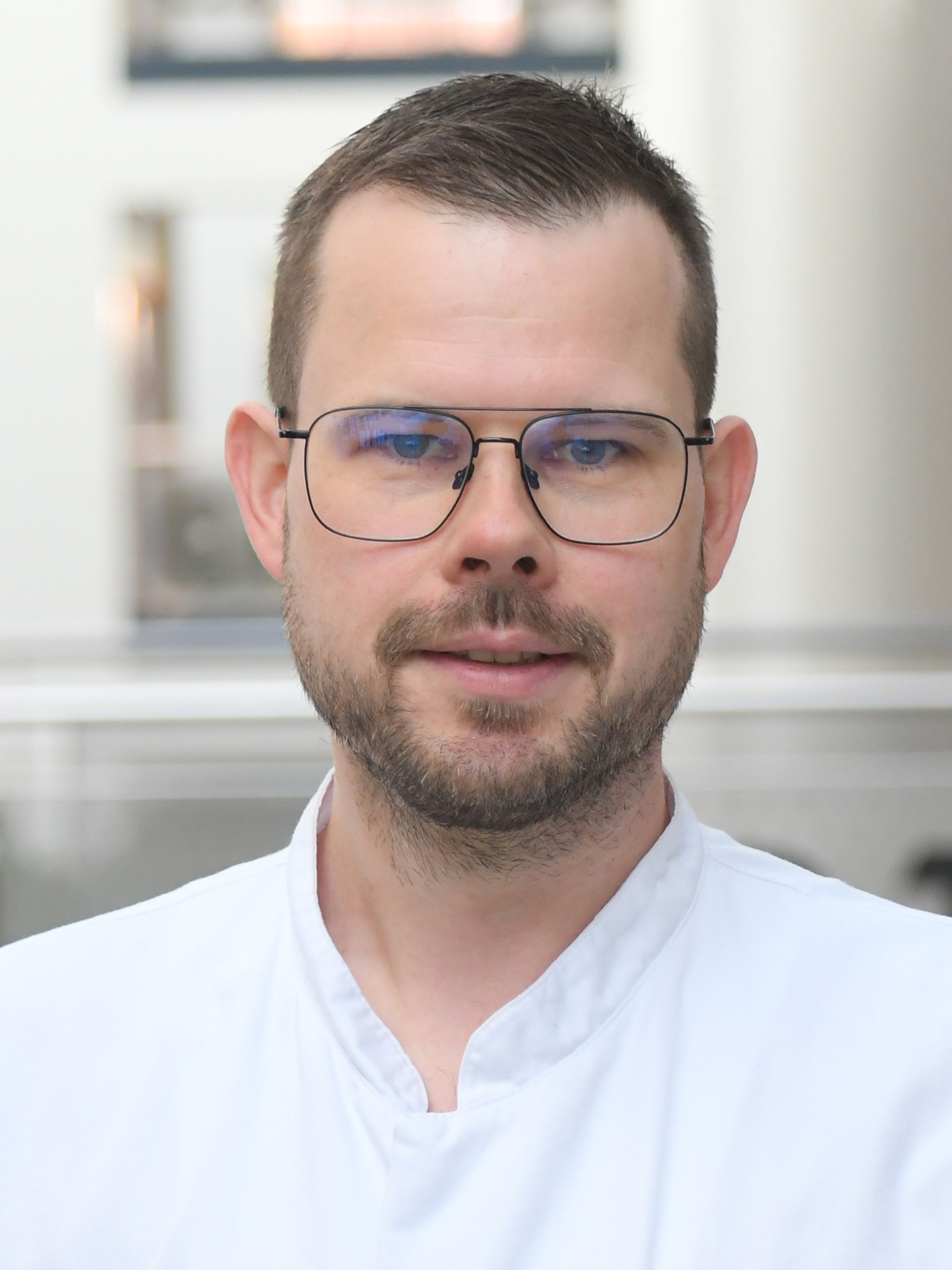 Profile picture: Dr. med. Christian W. Dumpies